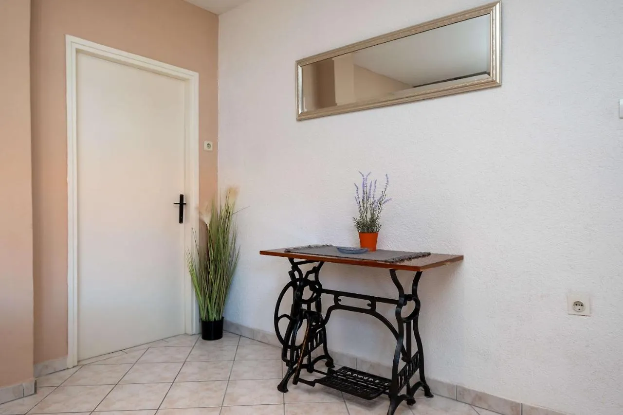 זאדאר Apartments Sunny 0*,